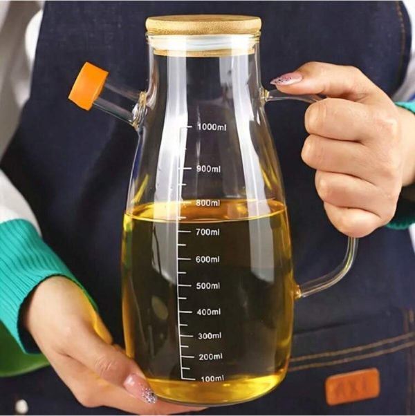 Glass oil pot